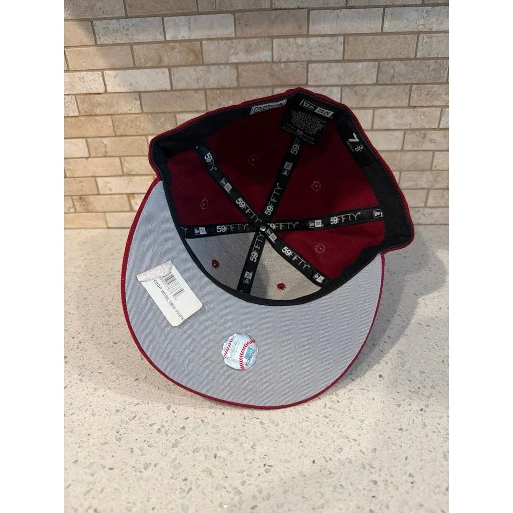 New Era BIG P - Philadelphia Phillies Burgundy - Grey UnderBrim Size 7 3/8
